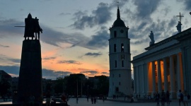 Wilno zaprasza do świętowania odtworzenia państwa Podróże, LIFESTYLE - Bieżący rok jest szczególnie dobry na odwiedzenie cieszącego się coraz większym zainteresowaniem wśród turystów z Europy – Wilna. Stolica Litwy w 2018 roku obchodzi stulecie odtworzenia państwa. Mer Wilna obiecuje, że nie zabraknie atrakcji w związku z jubileuszem.