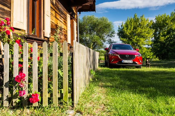 Mazda zachęca do weekendowych podróży po Mazowszu w ramach projektu Slow Road Podróże, LIFESTYLE - Gorące letnie weekendy to doskonała okazja do wyjazdu poza miasto. Internetowy przewodnik www.slowroad.pl po niezwykłych, często bardzo kameralnych miejscach, z dala od szlaków masowej turystyki inspiruje do aktywnego wypoczynku, który nie wymaga wielkich przygotowań.