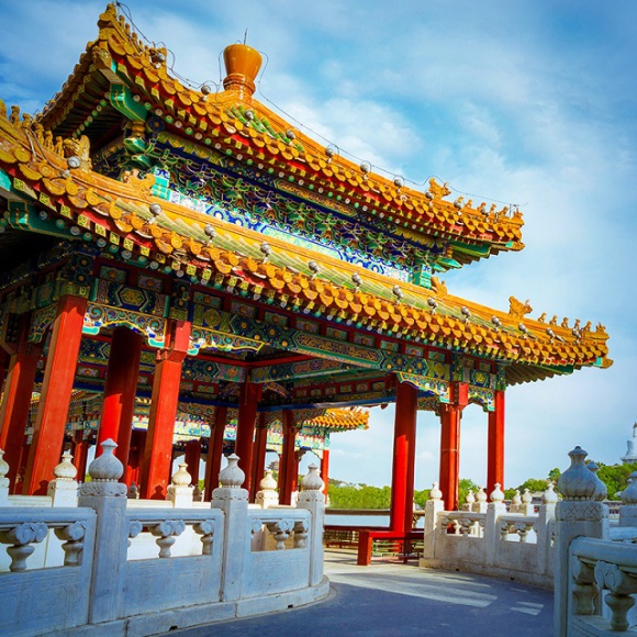 Czarujący Pekin w Blue City Podróże, LIFESTYLE - Jaki jest Pekin? Egzotyczny, tajemniczy, odległy i pełen kontrastów. Jest szansa, by go poznać. 26 sierpnia w Blue City odbędzie się wydarzenie, którego organizatorem jest Miejskie Biuro Kultury i Turystyki w Pekinie.