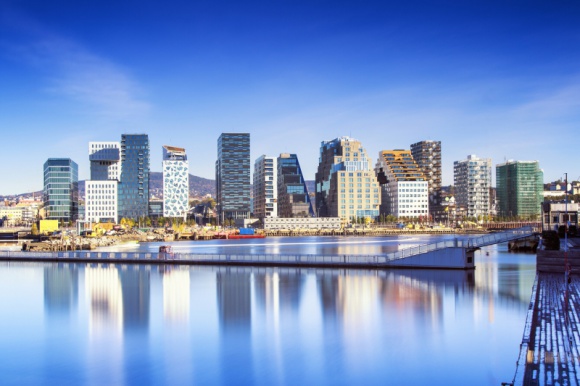 Nowe połączenie do Oslo i nowy przewoźnik we Wrocławiu Podróże, LIFESTYLE - Norwegian, narodowe linie norweskie, otwierają połączenie z Wrocławia na główne lotnisko Oslo-Gardermoen. Pierwszy samolot na tej trasie wystartuje 30 marca 2020 roku.