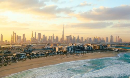 Odwiedź Dubaj – bezpieczne i tętniące życiem miasto